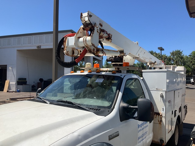 2006 Ford F-550 XL 4x2 Bucket Truck