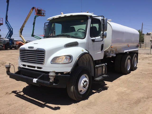 2018 Freightliner M2 106 4000 gal 6x4 Water Truck