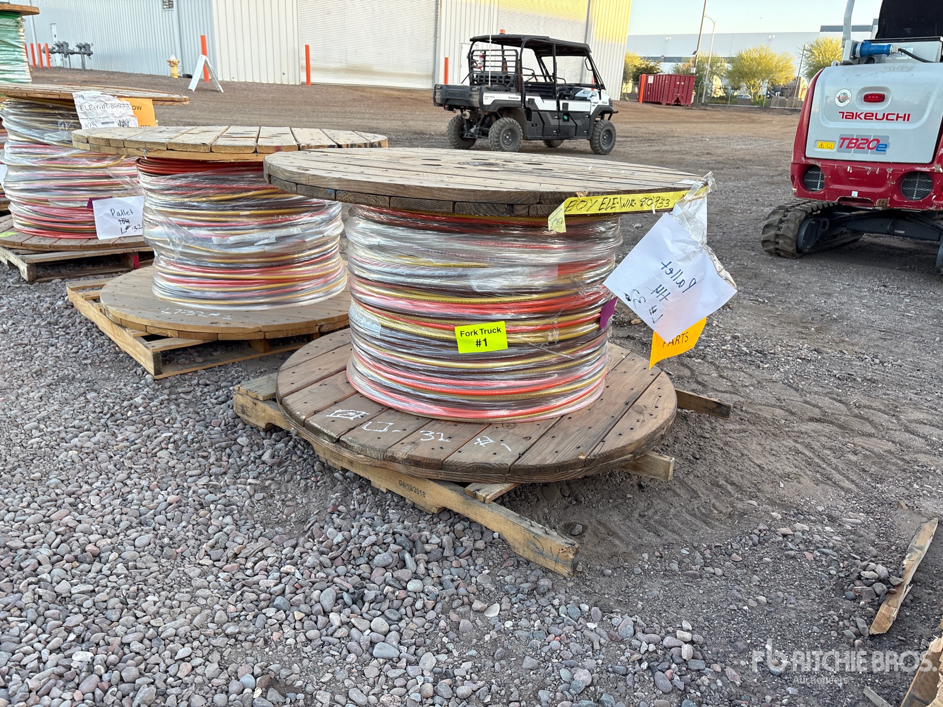 General Appearance with Picture, Right Front Corner