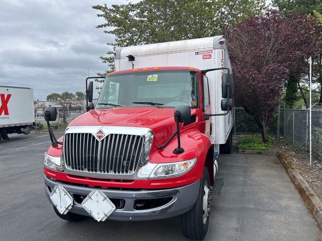 2015 Navistar 4300 SBA 4x2 Van Truck (Inoperable)