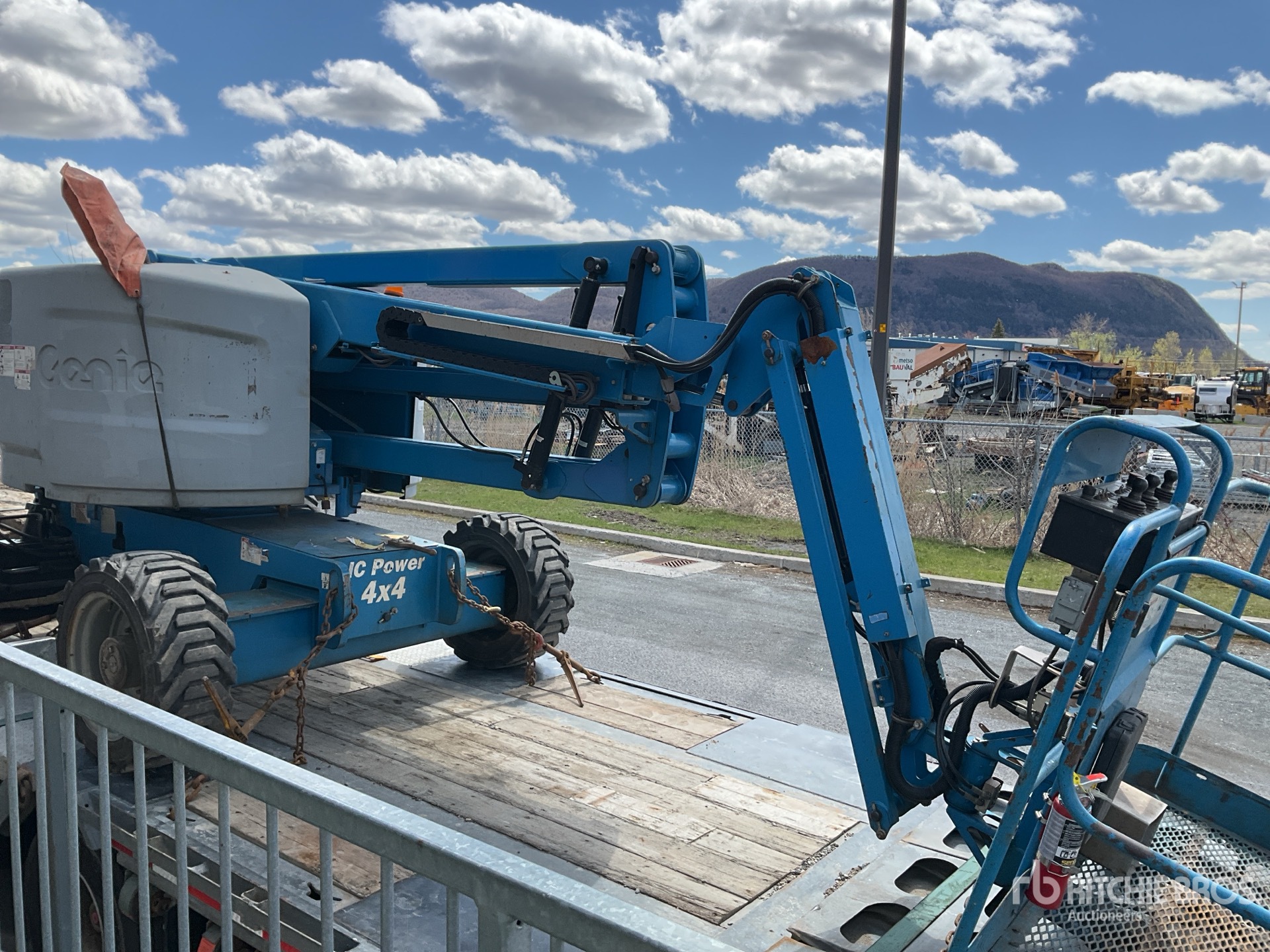 Photo of a 2016 Genie Z45/25JRT