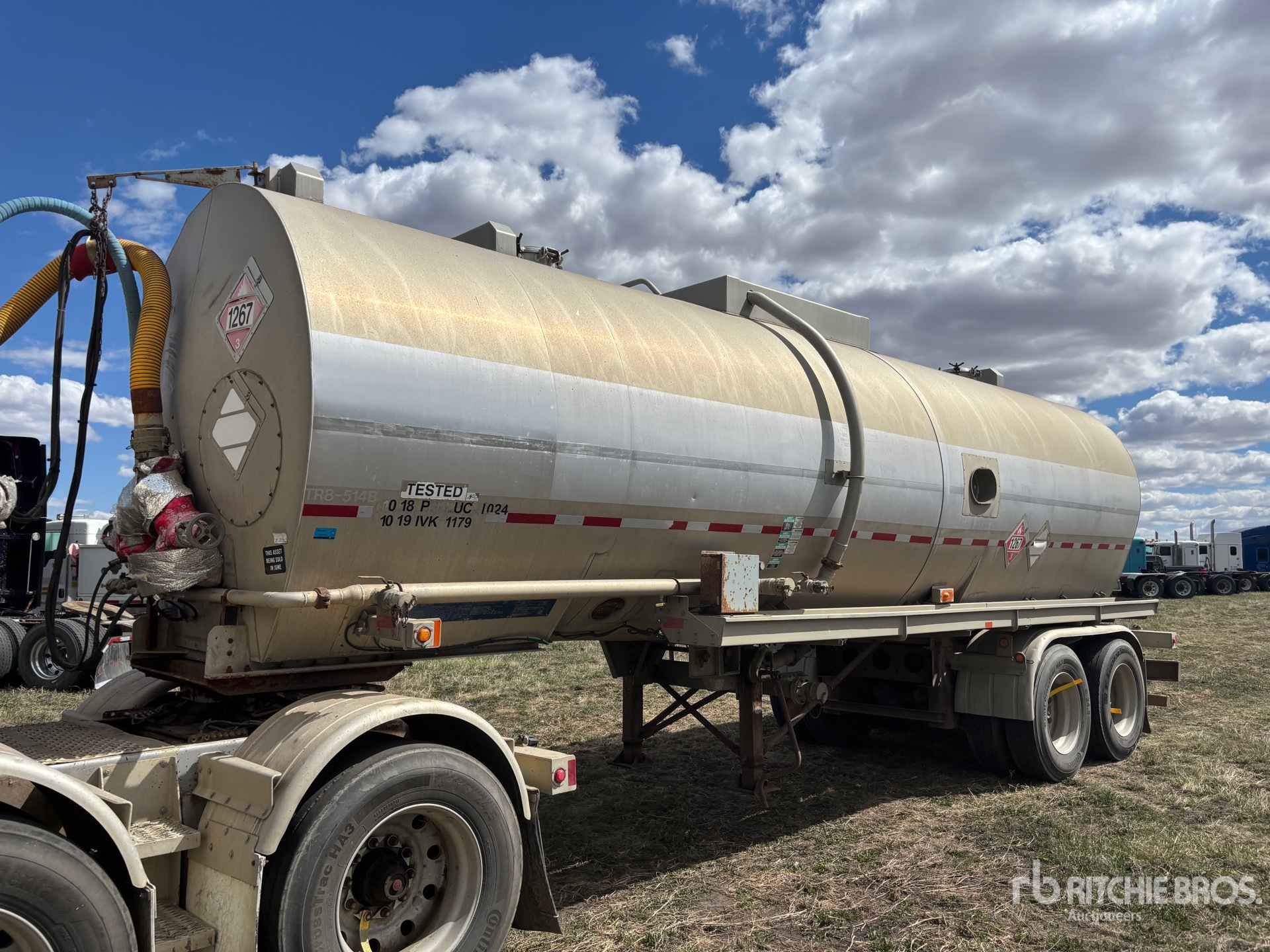 Photo of a 2009 Heil 6900 gal Super B-Train Pup