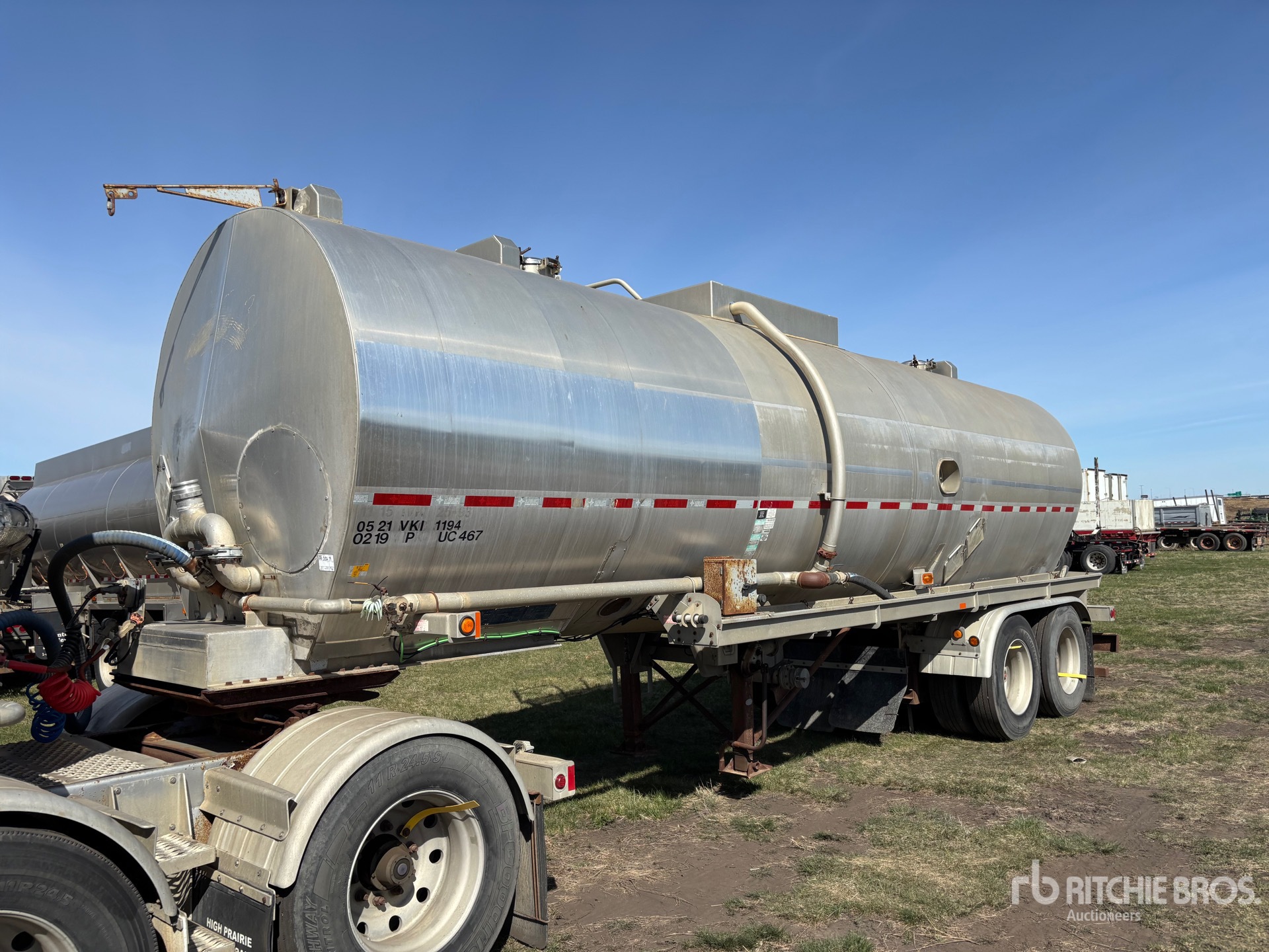 Photo of a 2009 Heil 6900 gal Super B-Train Pup