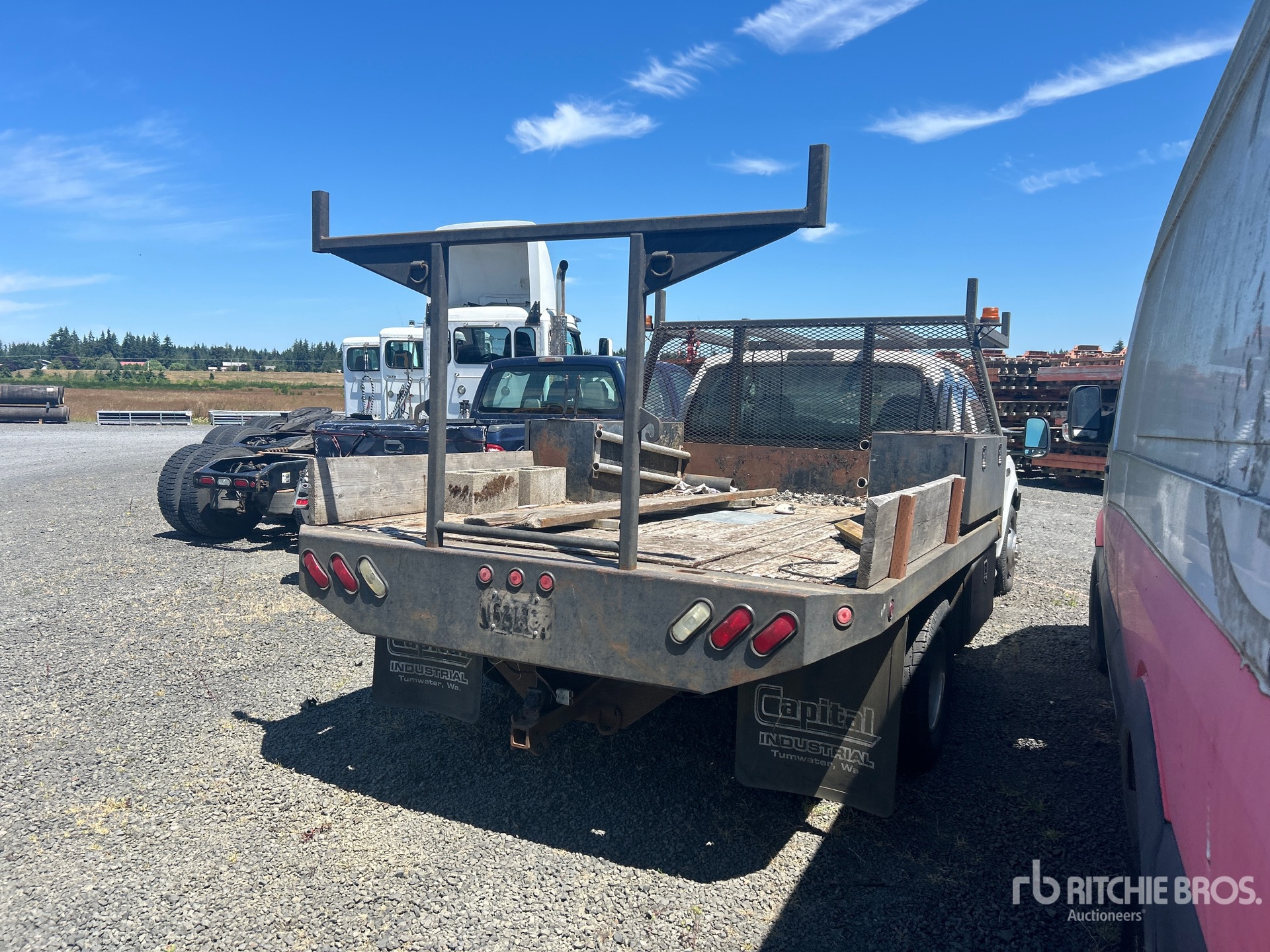 General Appearance with Picture, Right Rear Corner