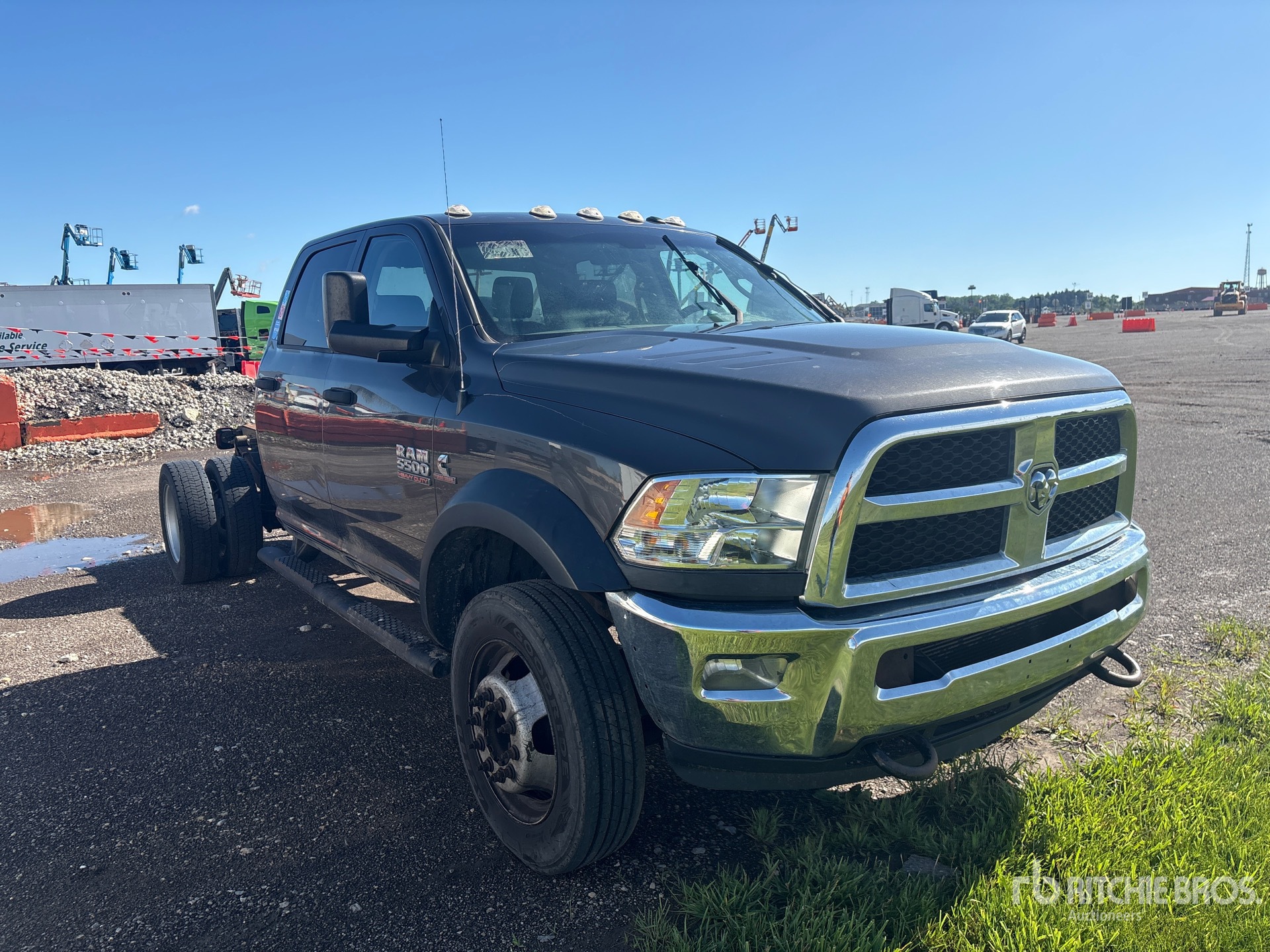 General Appearance with Picture, Right Front Corner