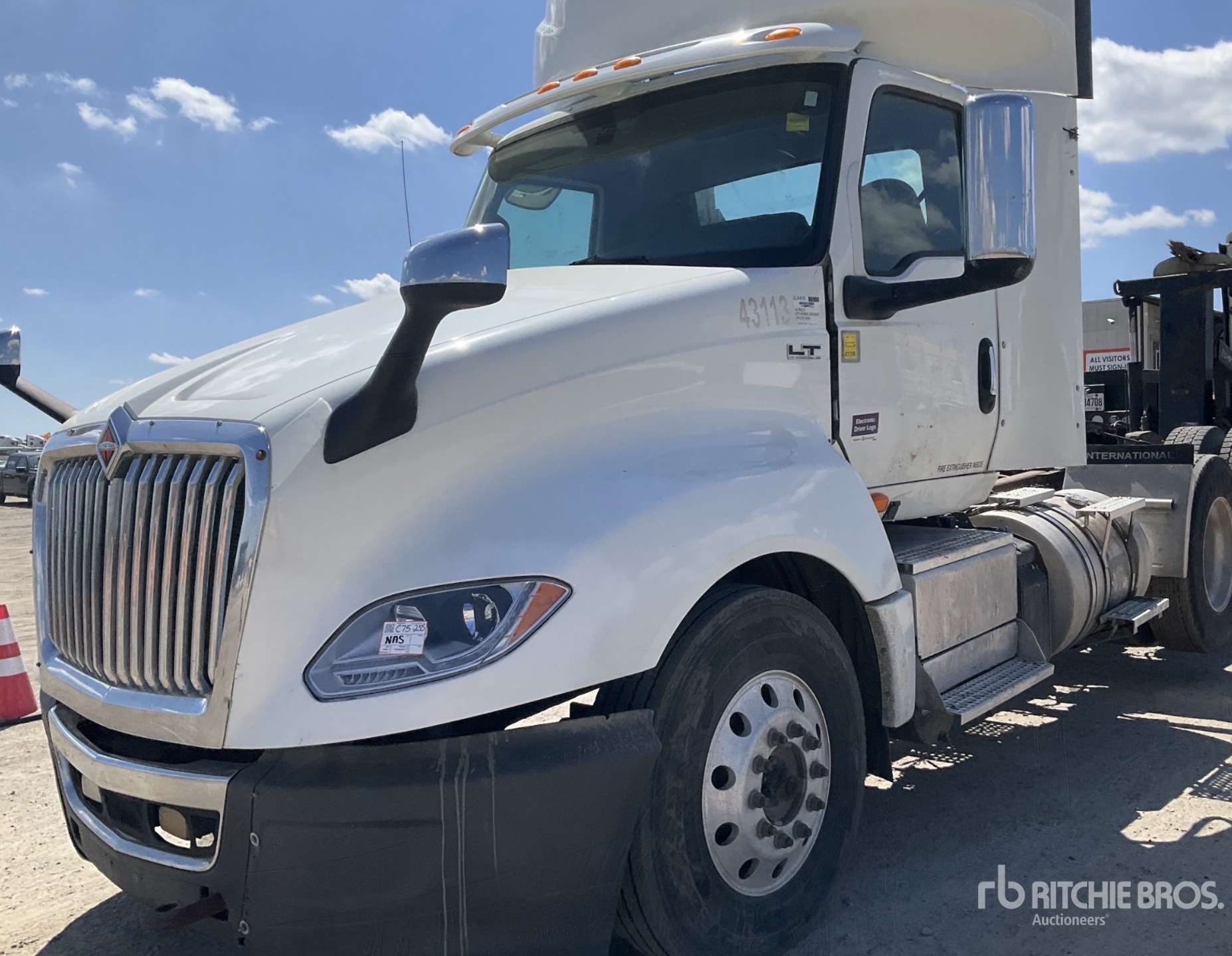 Photo of a 2018 International LT625