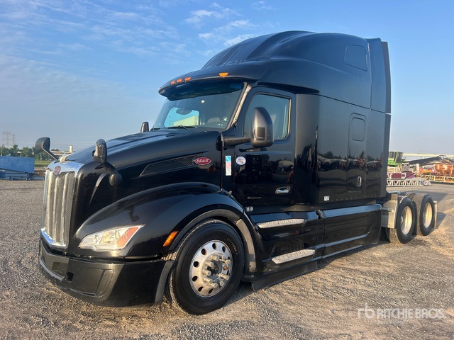 2022 Peterbilt 579 6x4 T/a Sleeper Truck Tractor
