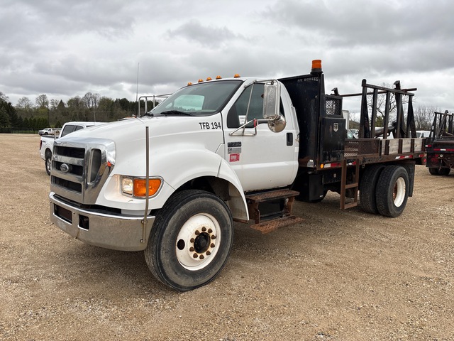 2006 Ford F-750 XL 4x2 Reel Truck 2006 Ford F-750 XL 4x2 Reel Truck