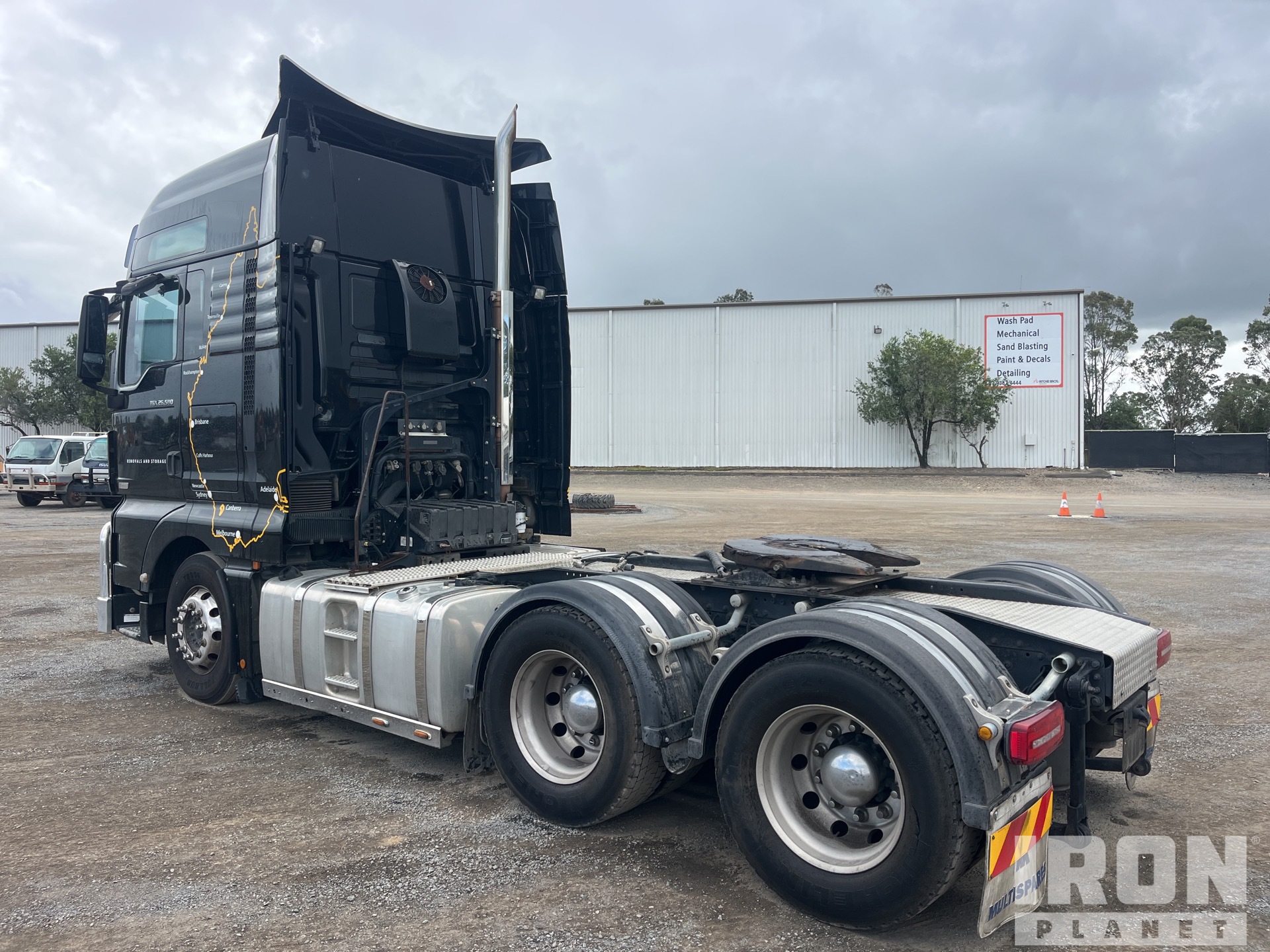 General Appearance with Picture, Right Rear Corner