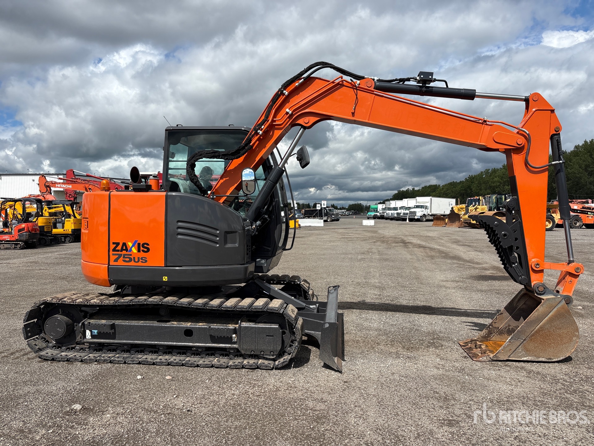 2021 Hitachi ZX75US-5B