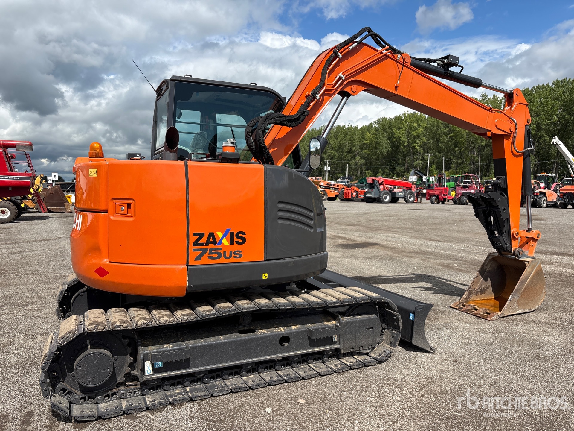2021 Hitachi ZX75US-5B
