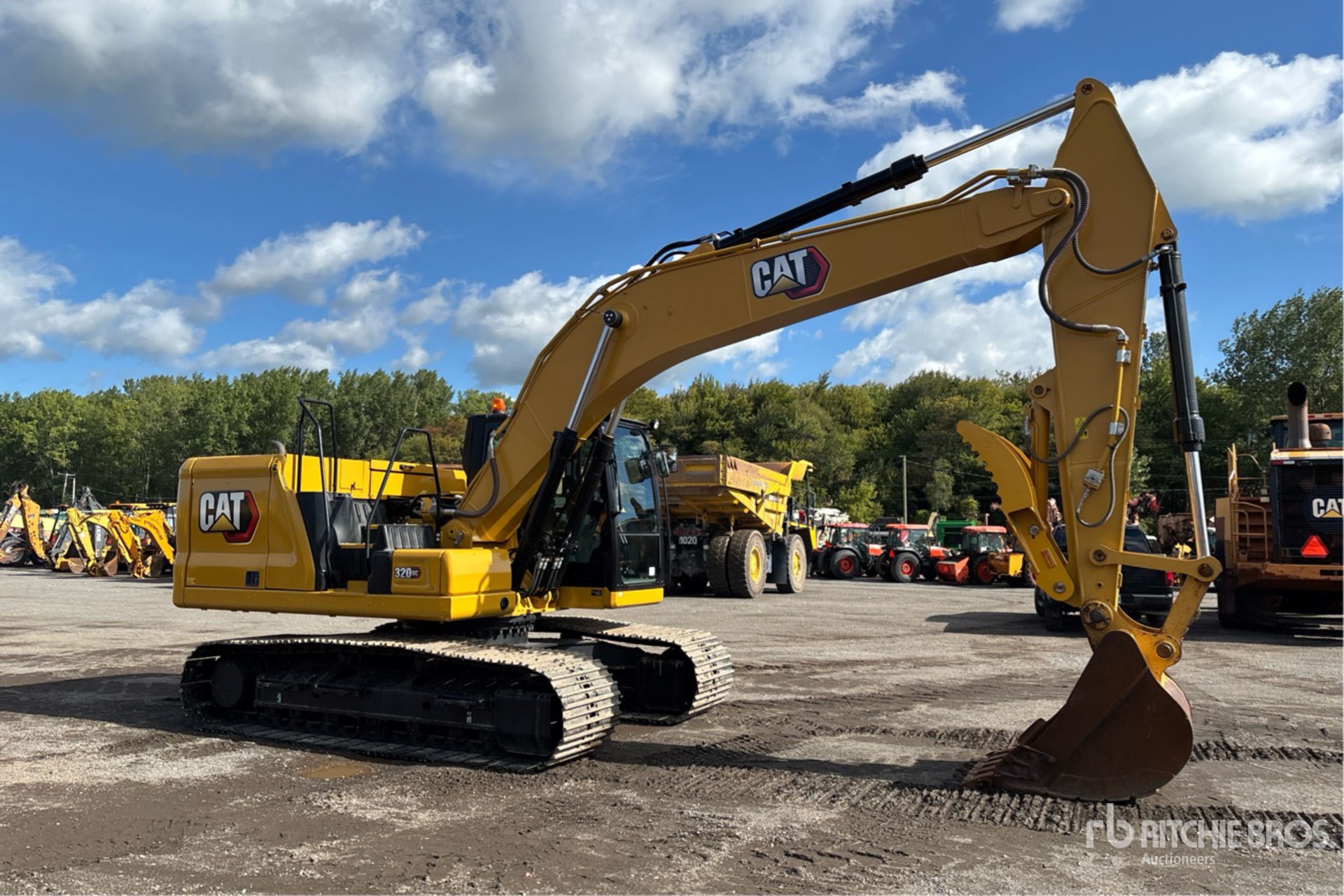 2022 Caterpillar 320GC