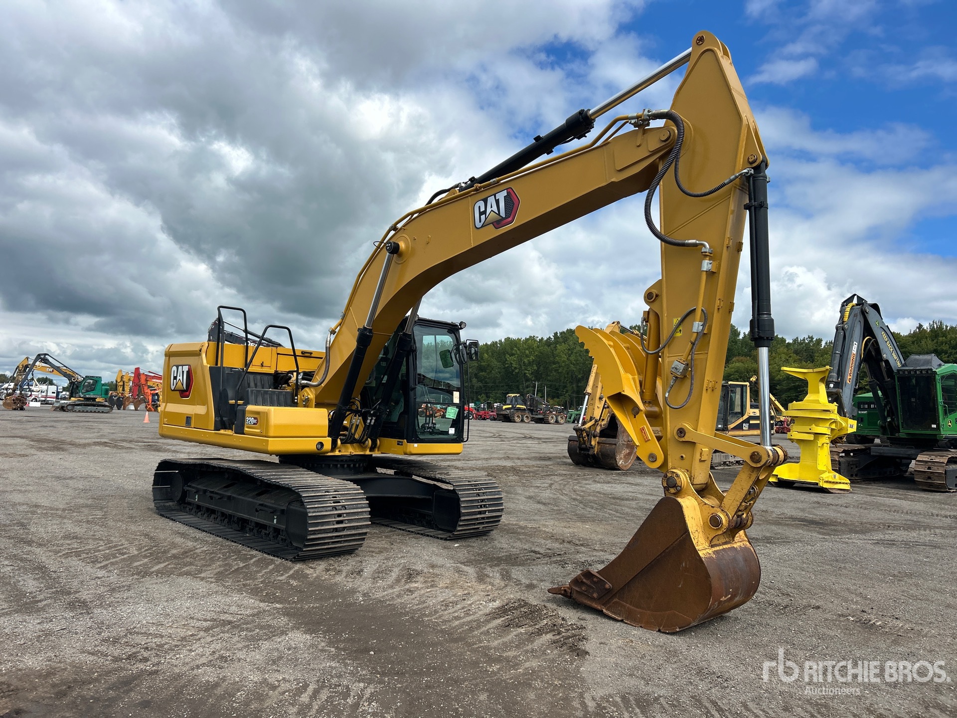 2022 Caterpillar 320GC