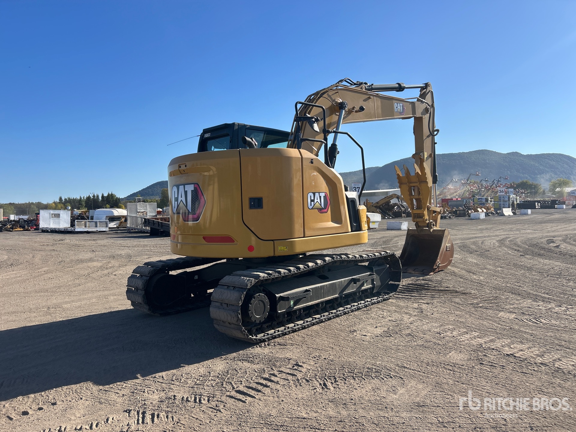 2021 Caterpillar 315 GC