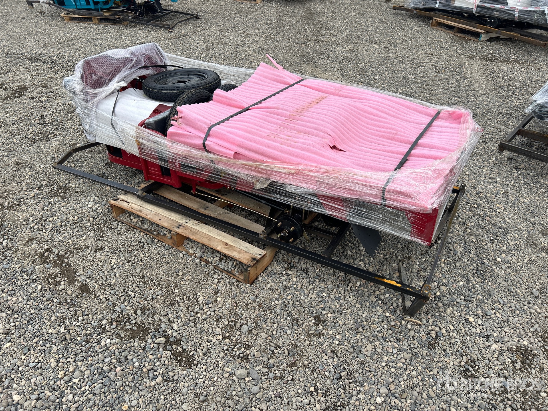 General Appearance with Picture, Right Rear Corner
