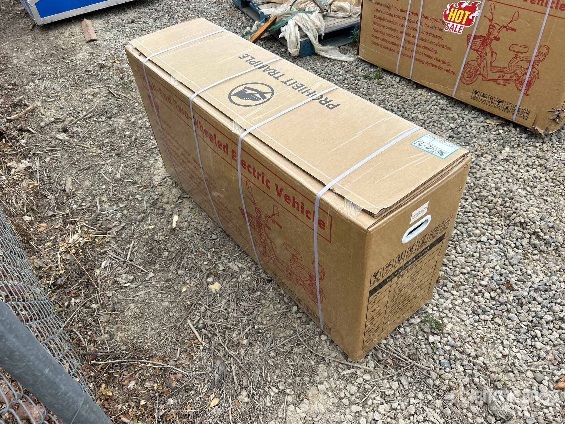 General Appearance with Picture, Right Rear Corner