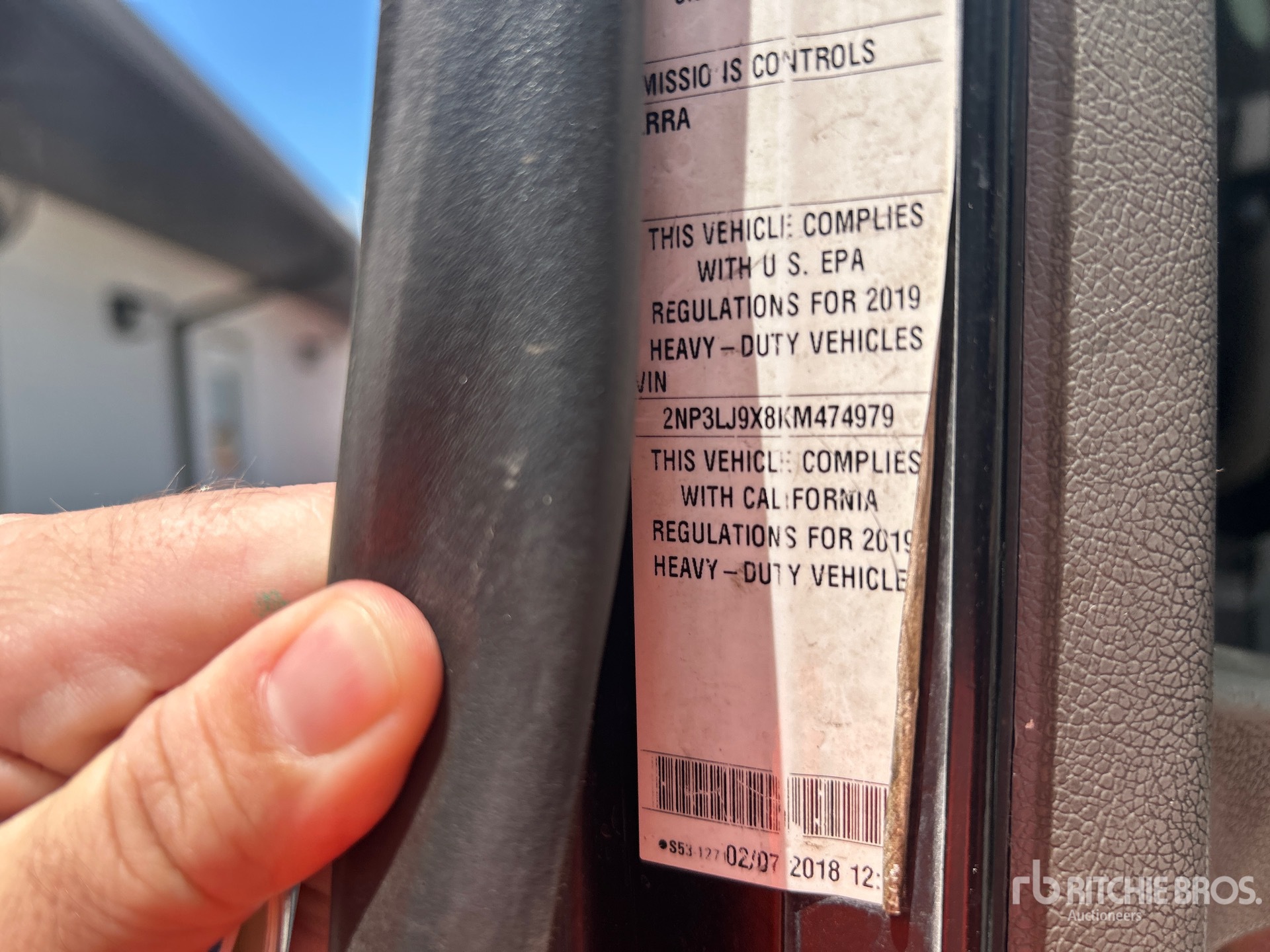 Photo of a 2019 Peterbilt 348