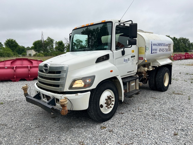 2019 Hino 338 4x2 Water Truck