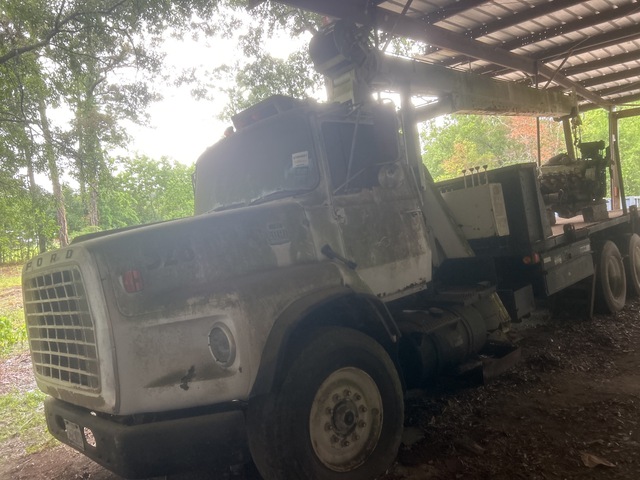 National 656 Straight Boom on 1980 Ford F800 6x4 Boom Truck (Inoperable)