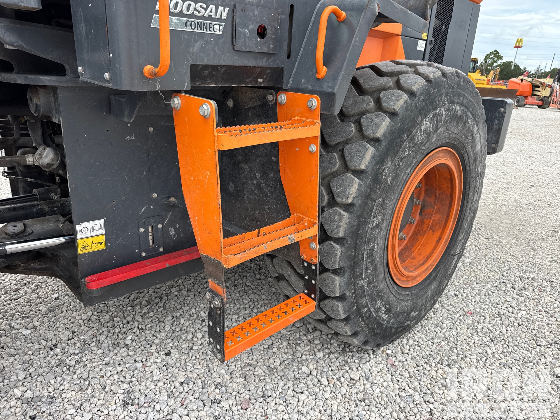 2022 Doosan DL220-7