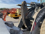Chassis with Tilt Linkage
