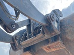 Chassis with Quick Coupler to Arms Pins