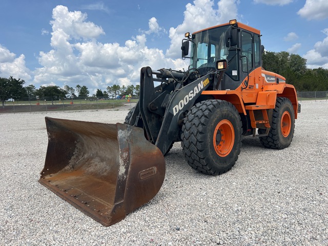 2020 Doosan DL220-5 Wheel Loader