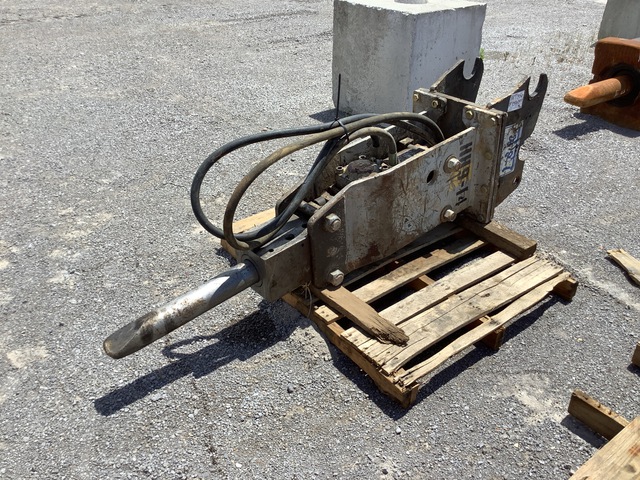 2016 14 in Hydraulic Breaker 2016 14 in Hydraulic Breaker