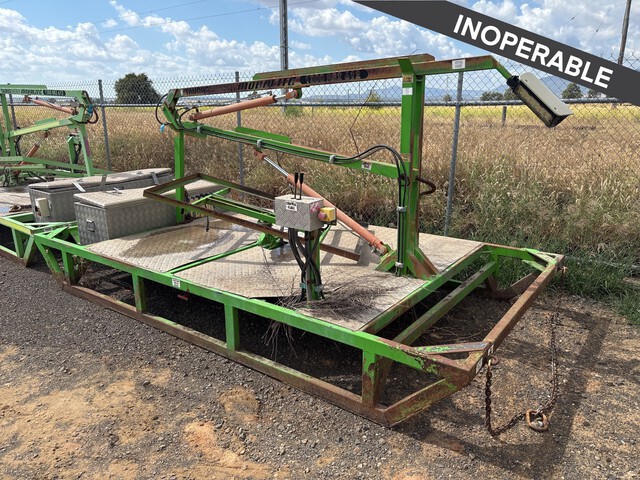 Skid Mounted Light Tower (Inoperable)