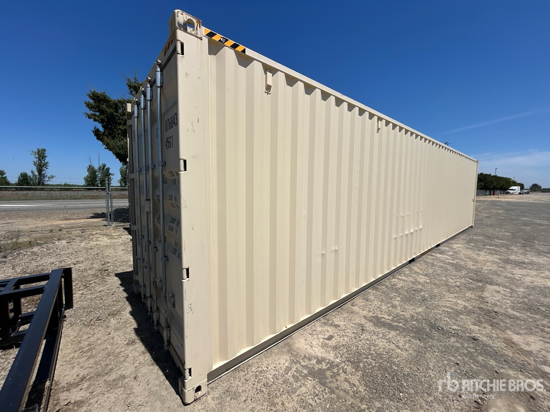 General Appearance with Picture, Right Rear Corner