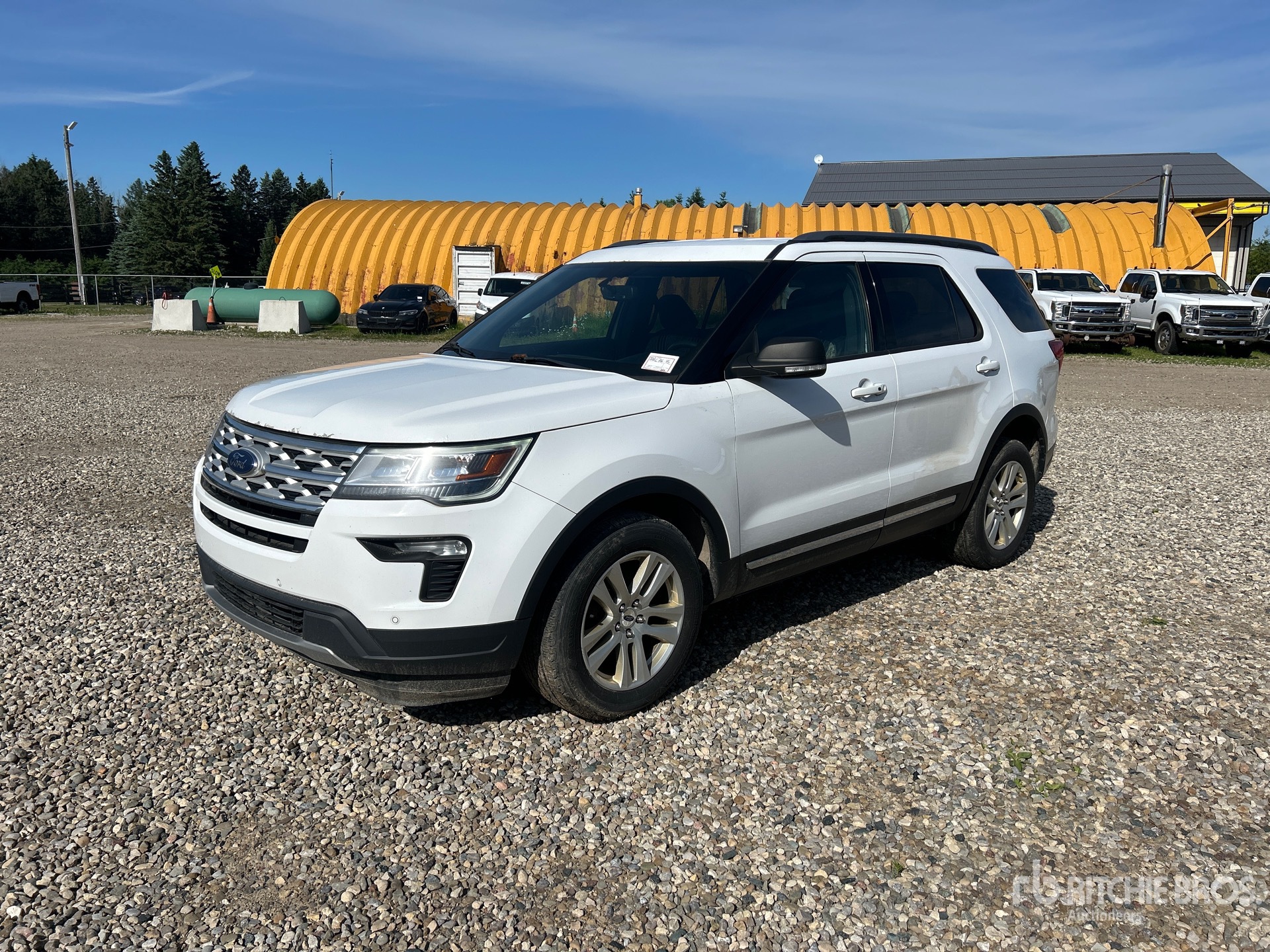 General Appearance with Picture, Left Front Corner