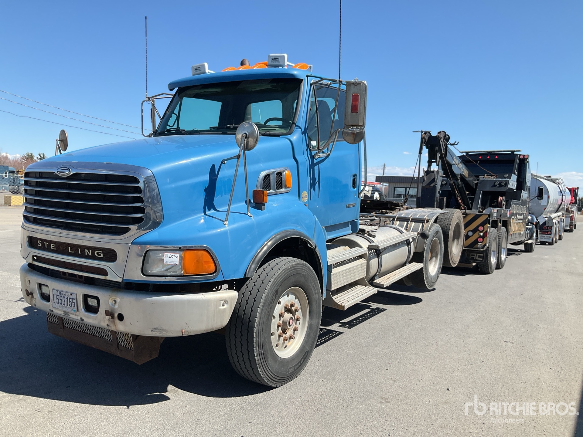 Photo of a 2009 Sterling LT9500