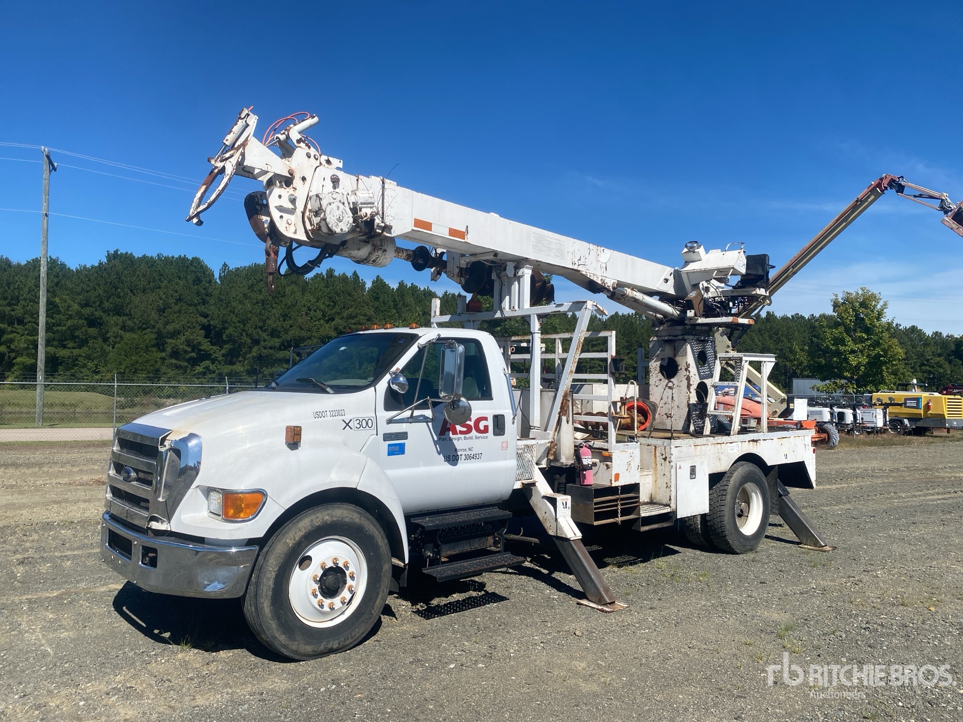 Photo of 2006 Ford F-750