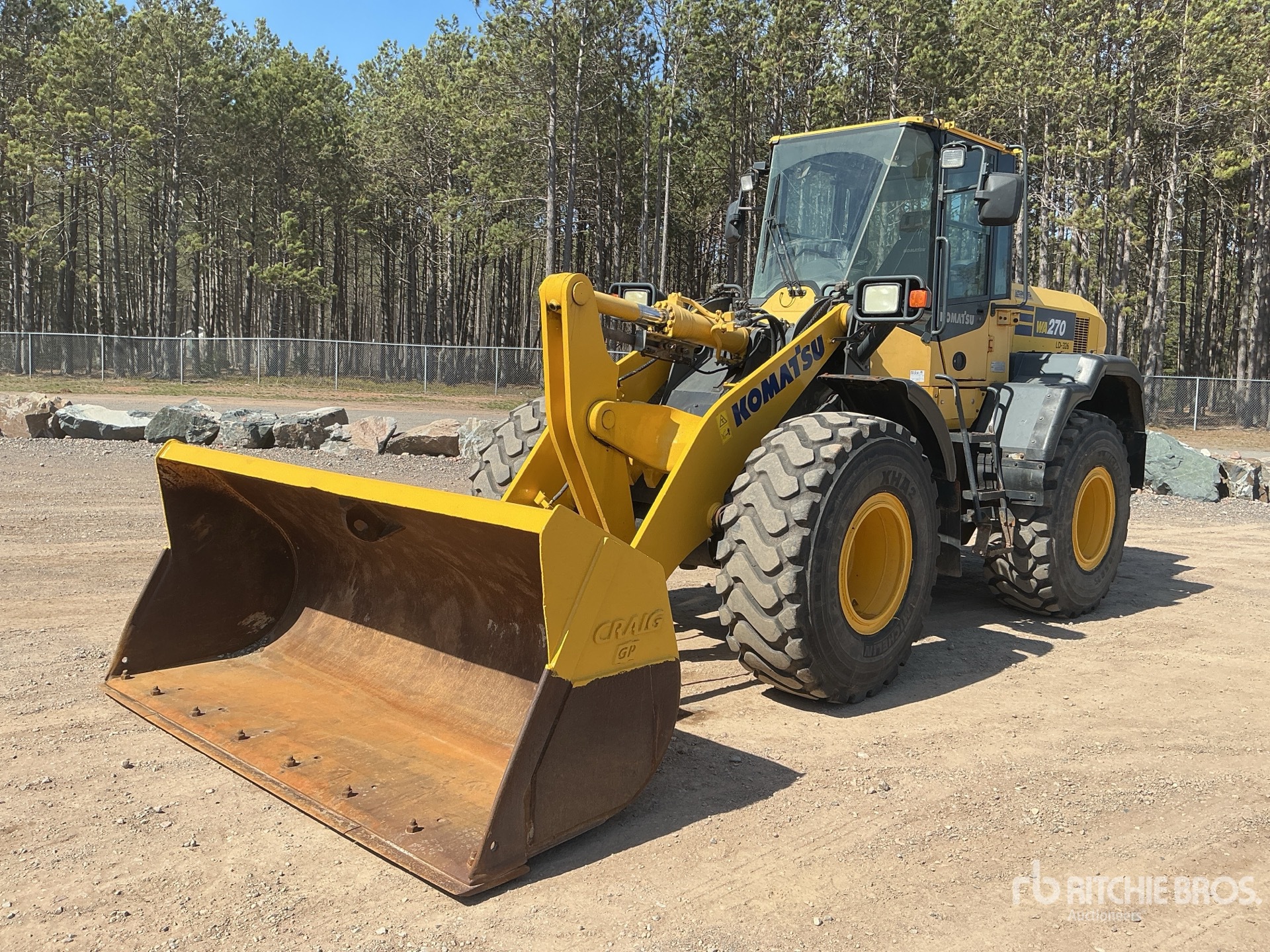Photo of a 2014 Komatsu WA270-7