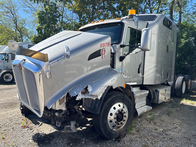 2012 Kenworth T660 6x4 T/A Sleeper Truck Tractor (Inoperable)