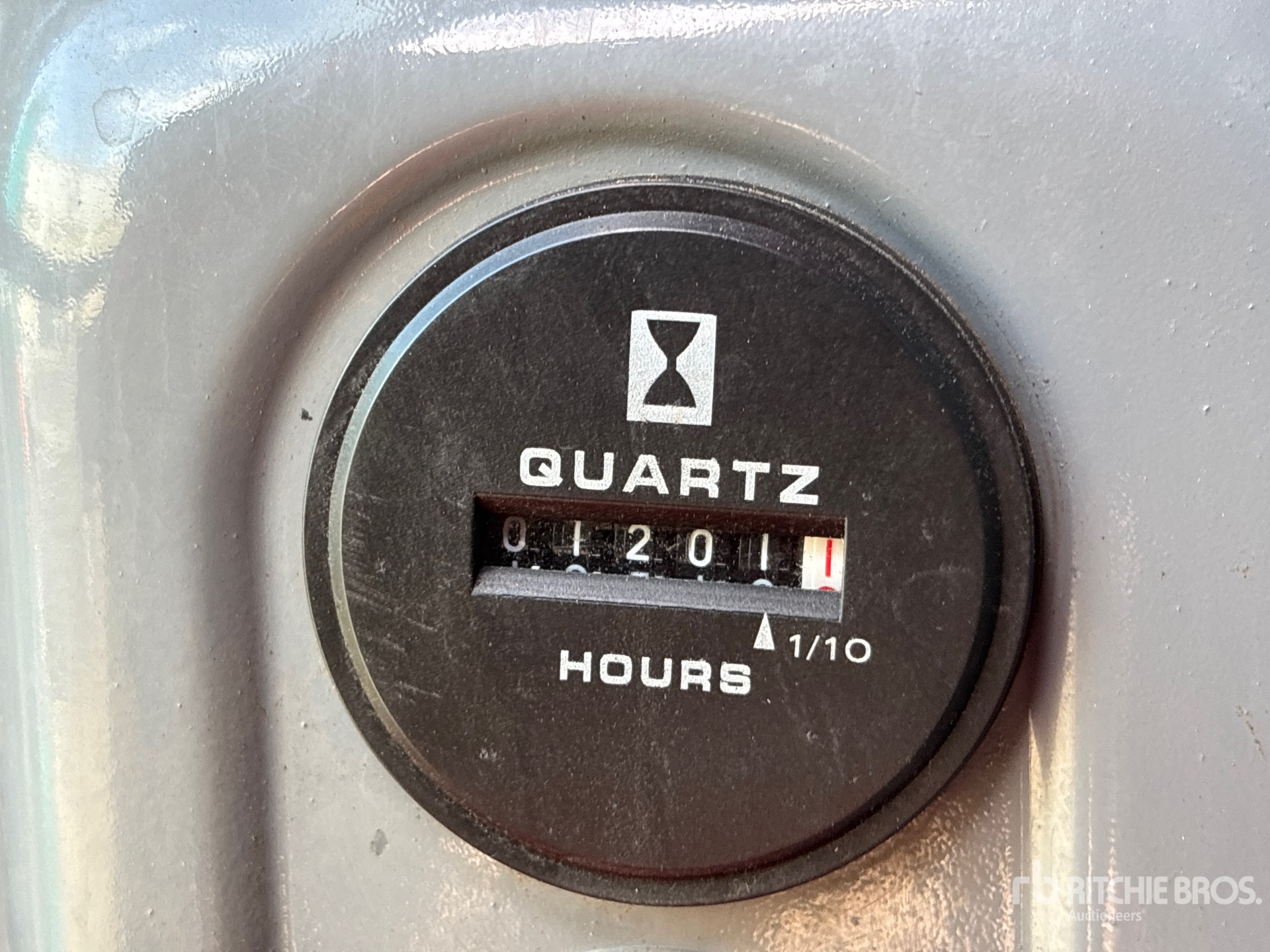 General Appearance with Hour Meter / Odometer