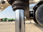 Chassis with Outrigger Cylinders