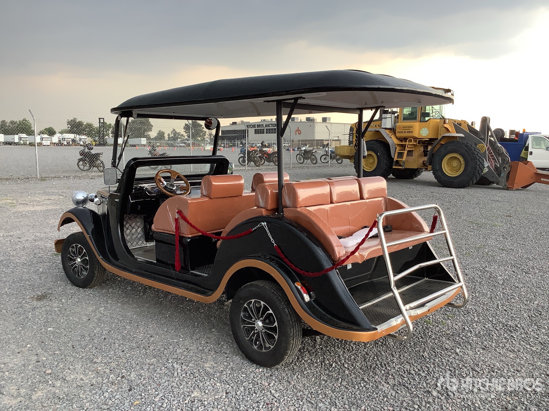 General Appearance with Picture, Left Rear Corner