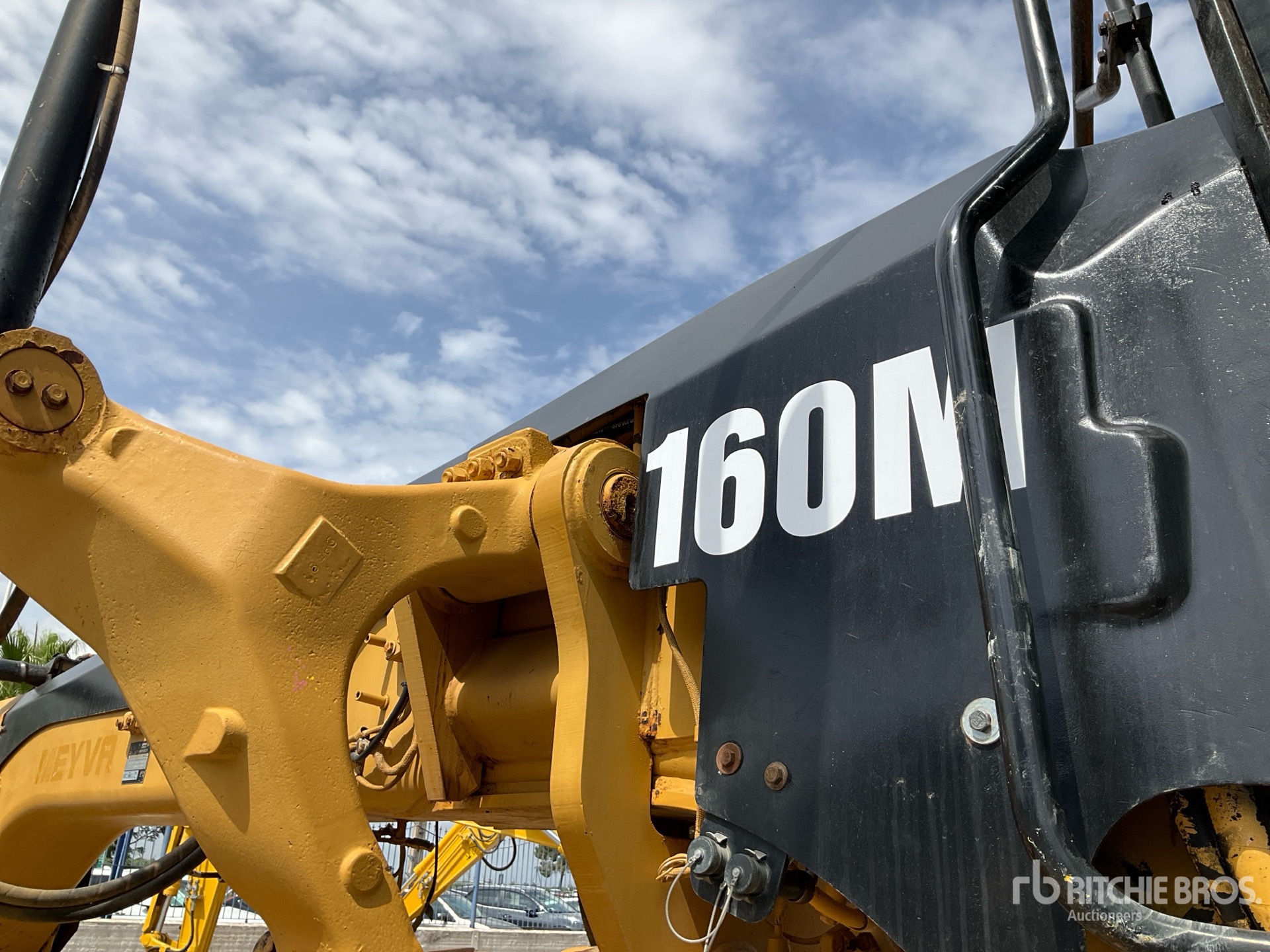 2010 Caterpillar 160M