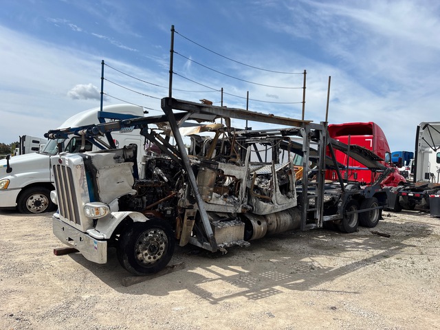 2020 Peterbilt 389 6x4 Sleeper Car Carrier Truck (Inoperable)