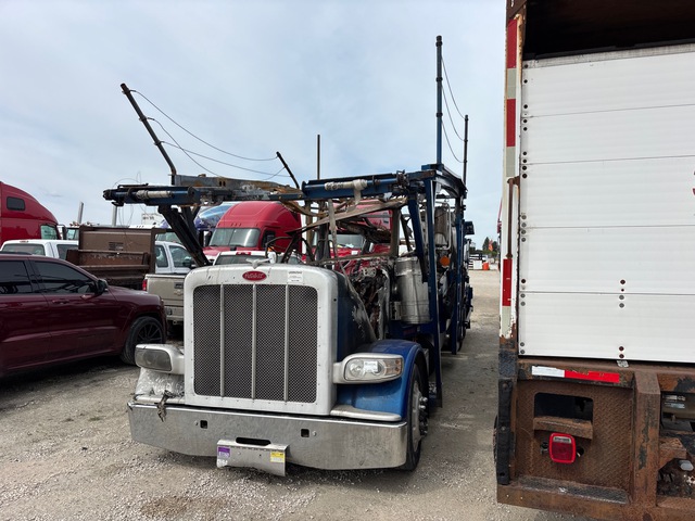 2018 Peterbilt 389 6x4 Sleeper Car Carrier Truck (Inoperable)