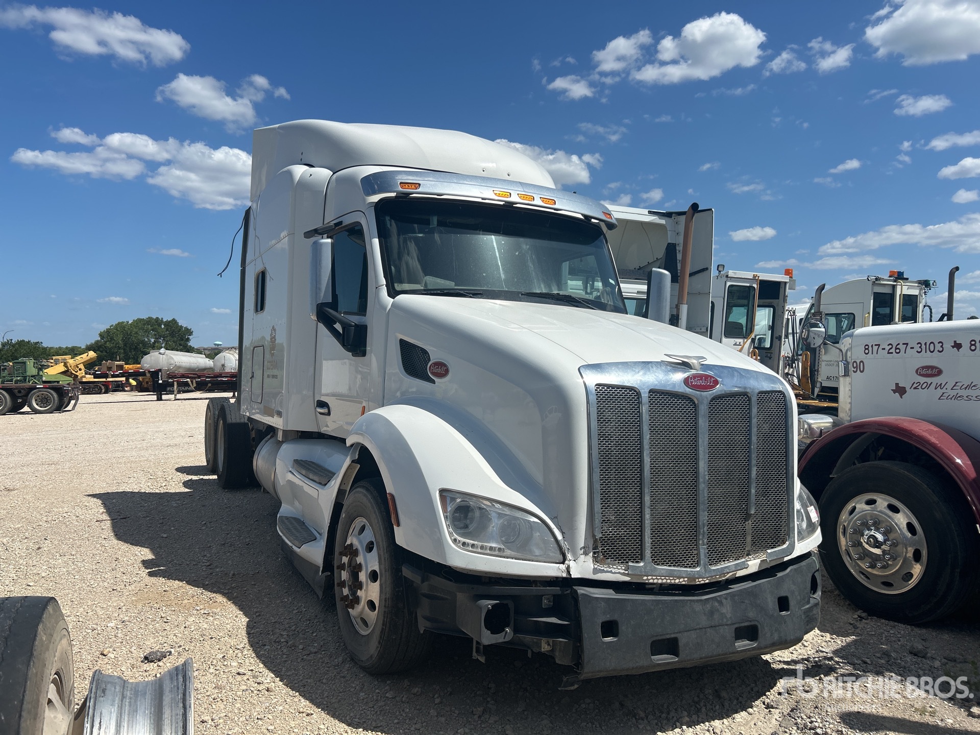 General Appearance with Picture, Right Front Corner