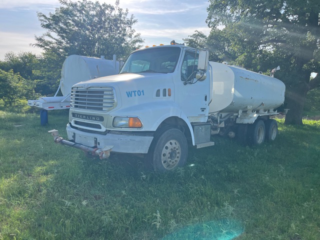 2004 Sterling A9500 4000 gal 6x4 Water Truck (Inoperable)