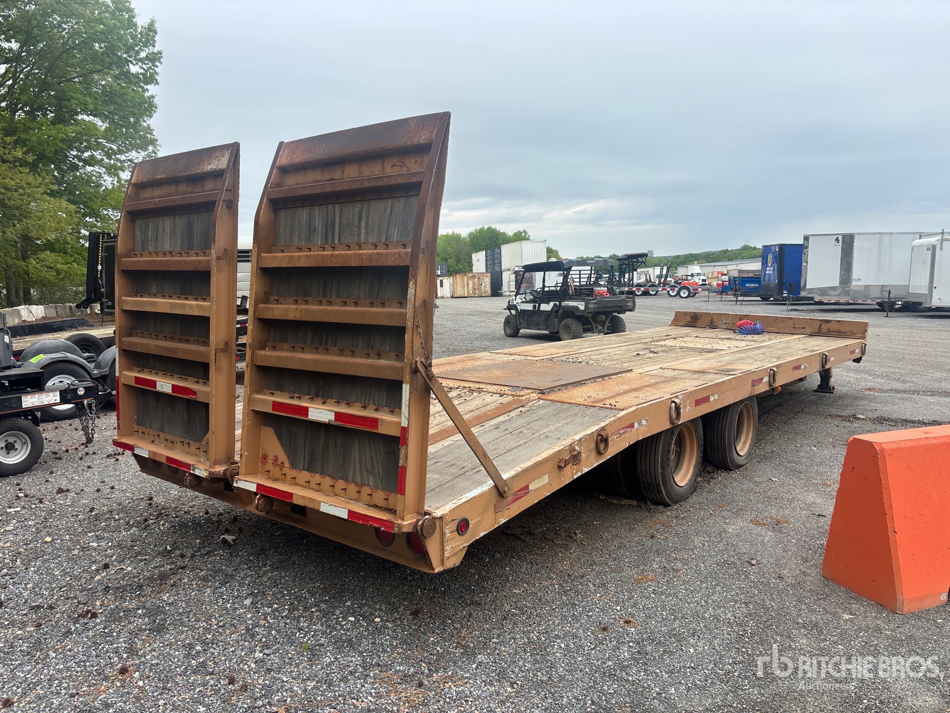 2005 BWS 27 ft T/A
