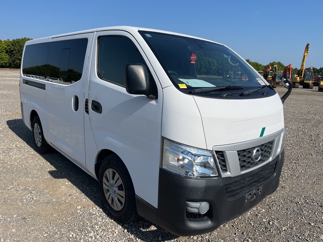 2015 年 Nissan NV350 Caravan Passenger Van 2015 年 Nissan NV350 Caravan Passenger Van