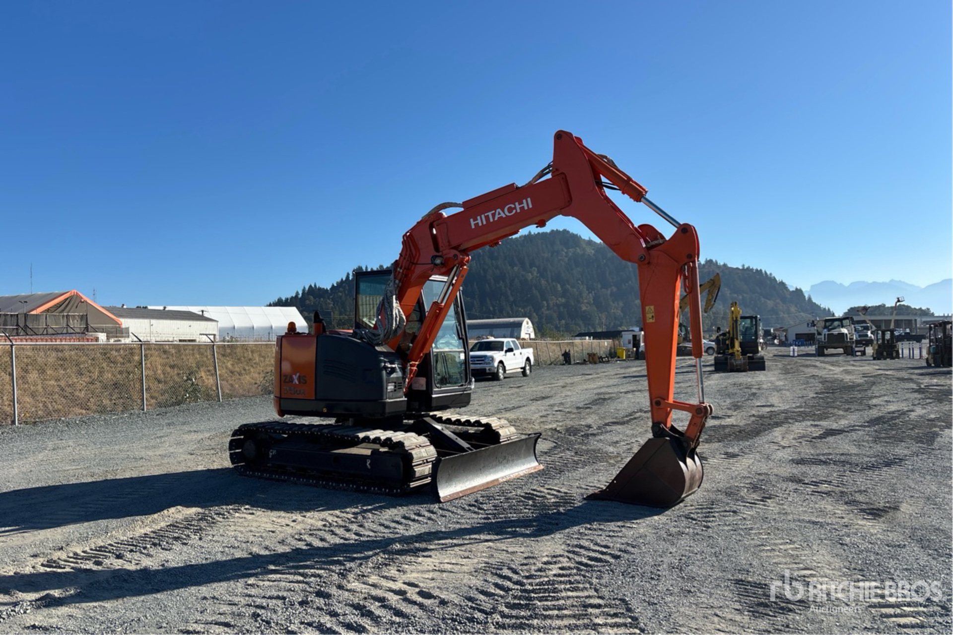 2016 Hitachi ZX75UR-5B