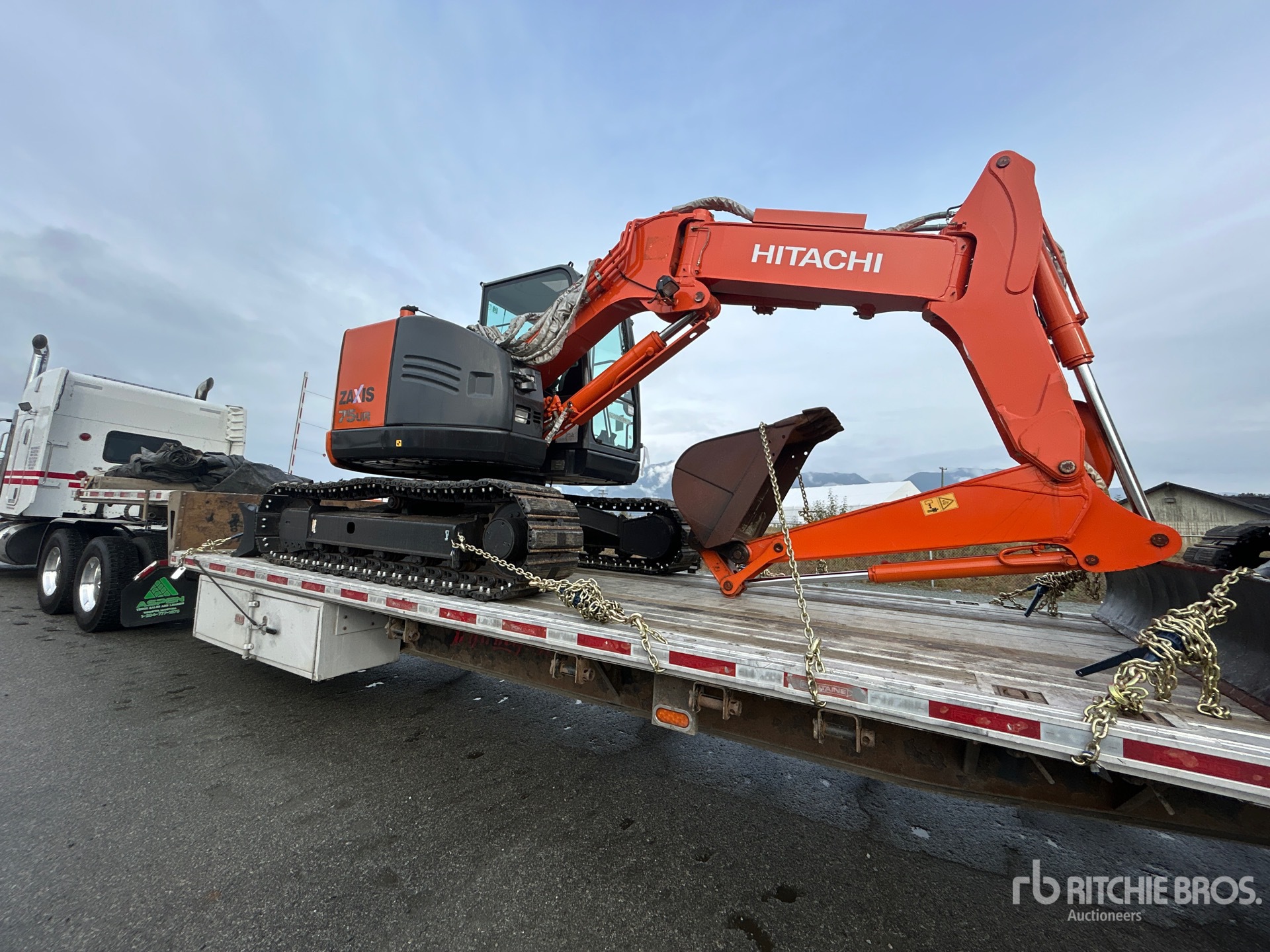 2016 Hitachi ZX75UR-5B