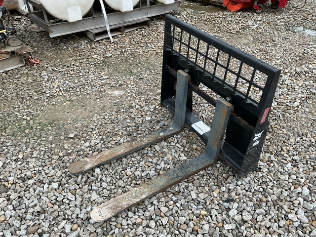 36 in Skid Steer Forks - Fits Bobcat S90