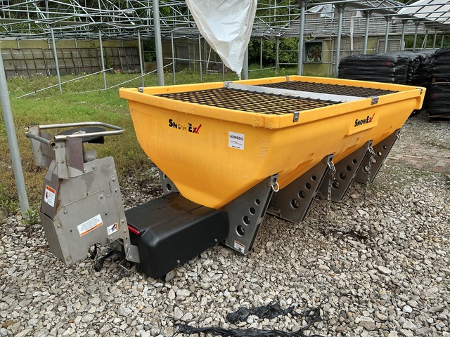 SnowEx Salt Spreader SnowEx Salt Spreader