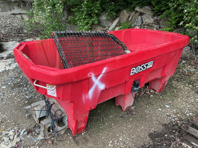 Boss VBX8000 Salt Spreader (Inoperable) Boss VBX8000 Salt Spreader (Inoperable)
